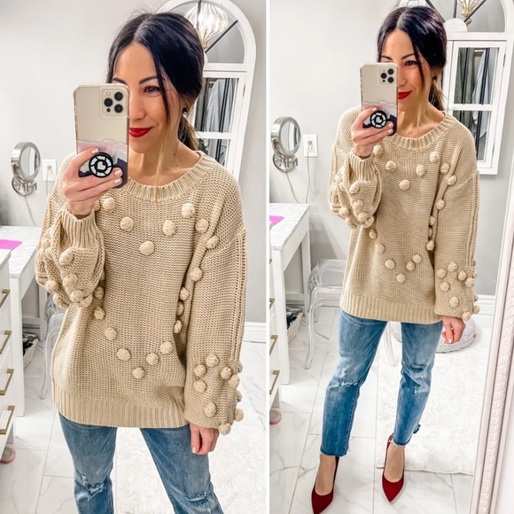 113. Women’s Chunky Heart Knit Long Sleeve Top - Picture 2 of 4